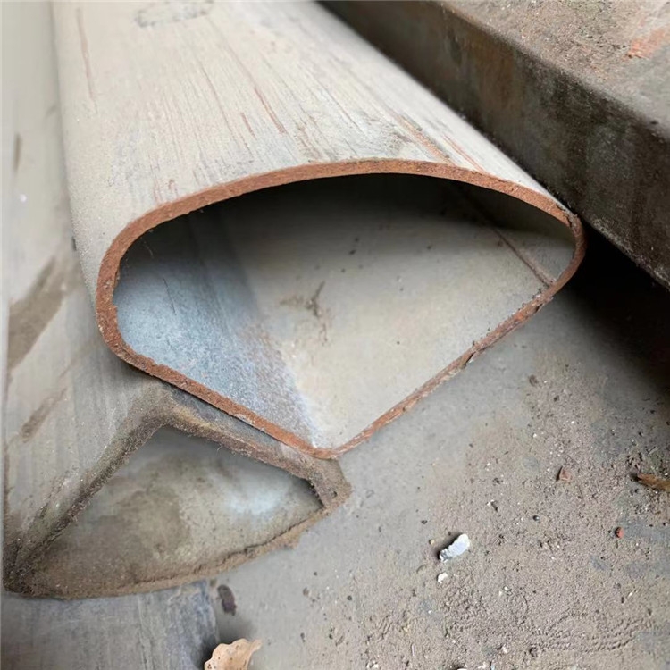 福建異型管件駕駛室扇形管Q235農(nóng)機(jī)配件各種鐵管加工