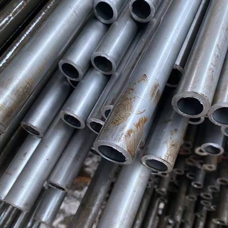 宜昌市熱軋無縫鋼管 小口徑厚壁熱軋精密40Cr實(shí)體廠家
