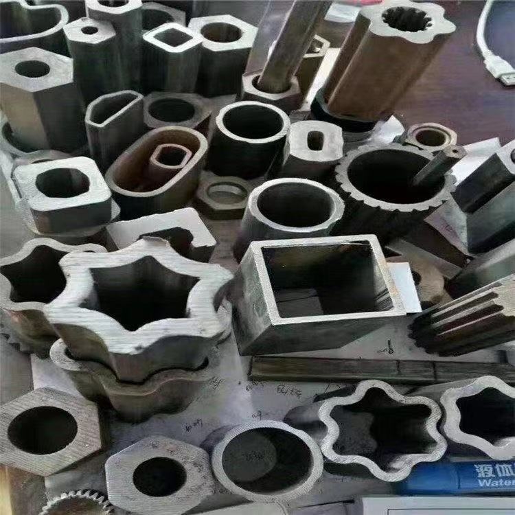 高精密冷拔管 加芯精拔鋼管 非標(biāo)冷拔鋼管 異型管現(xiàn)貨供應(yīng)